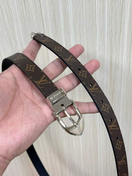 Picture of Louis Vuitton Belts _SKUfw224596291fw
